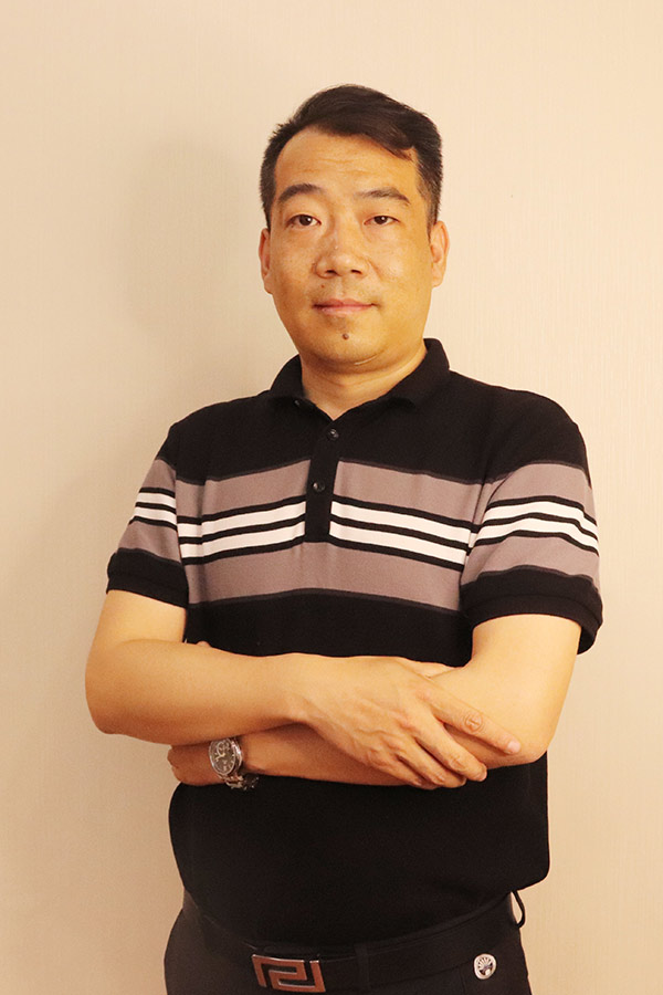 富平冯少坤 本科学历,毕业于陕西师范大学