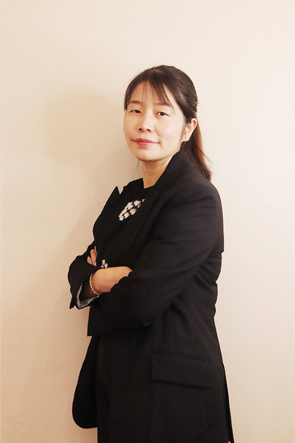 富平吕瑶 本科学历,毕业于陕西师范大学