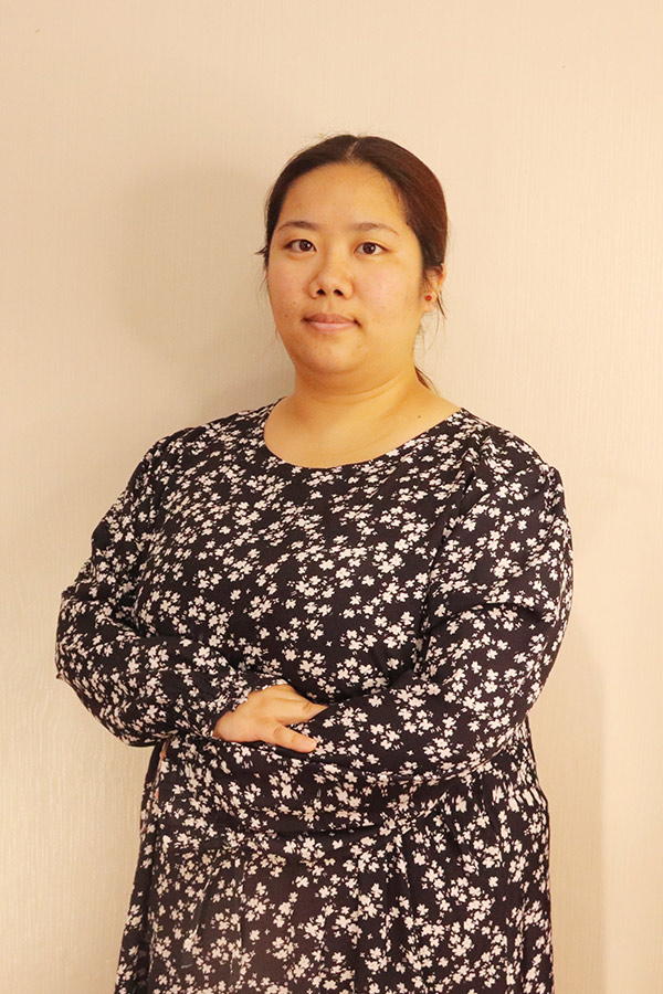 富平候洋  本科学历，优秀班主任